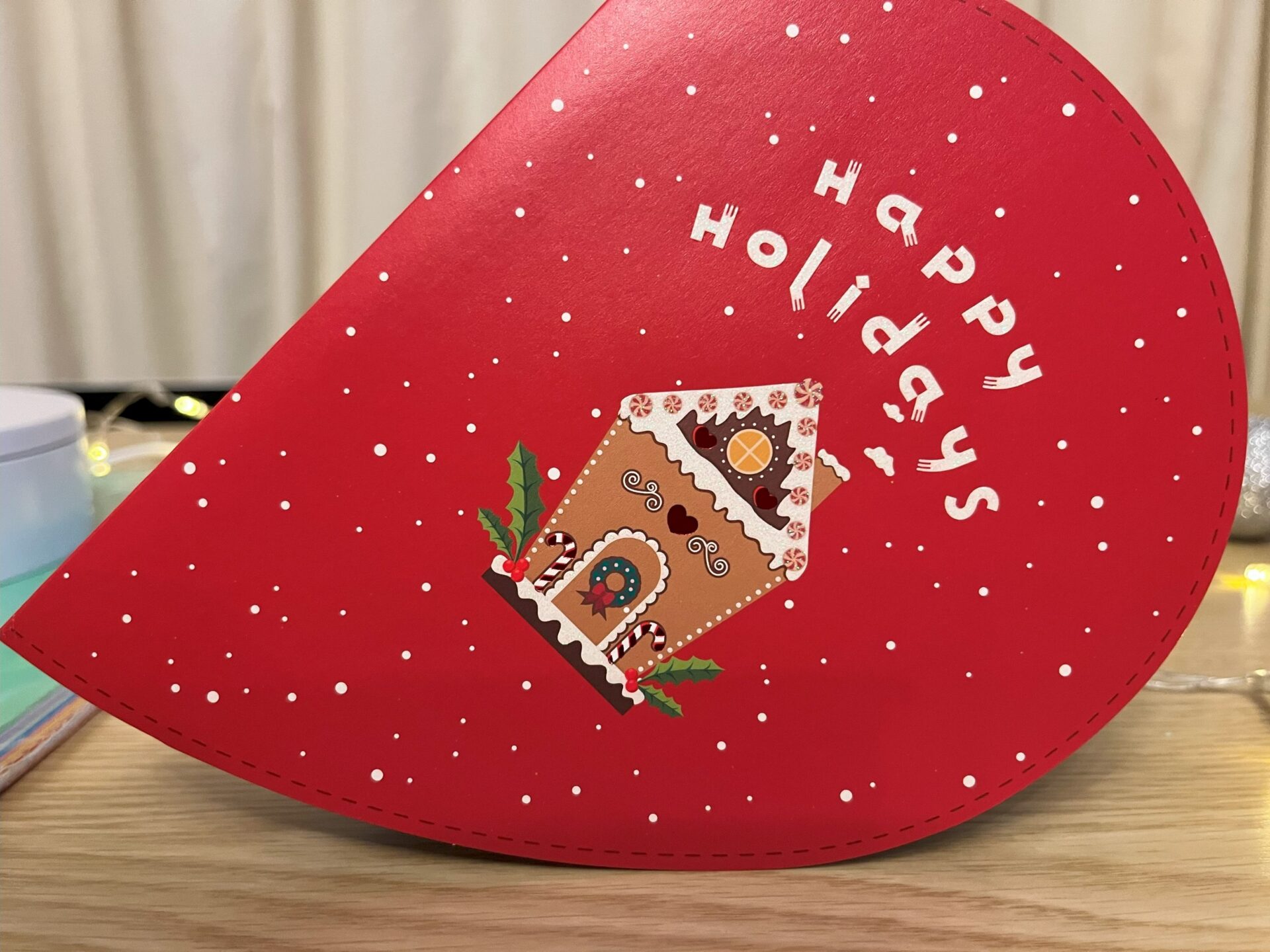 3D POP UP GINGERBREAD HOUSE CARD FRONT 3D pop up gingerbread house card