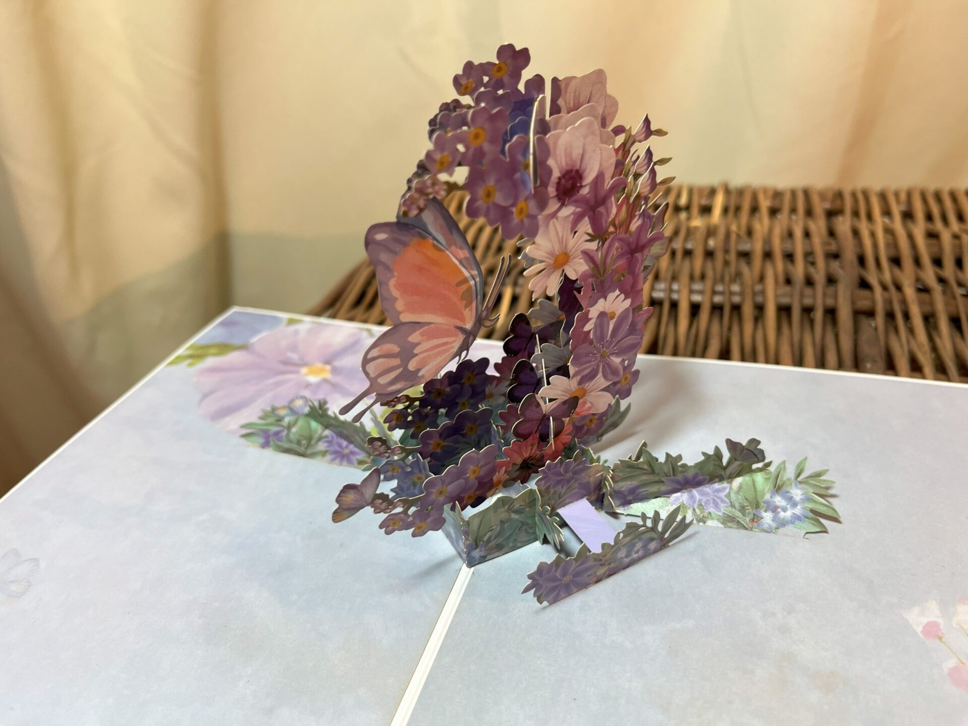 3d pop up purple butterfly on flower arch card 3d-pop-up-purple-butterfly-on-flower-arch-card