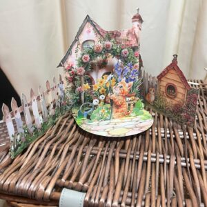 3D GINGER KITTEN WITH HOSE CARD