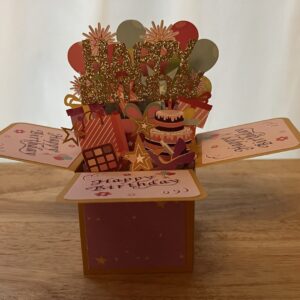 3D POP UP HAPPY BIRTHDAY MAKE-UP CARD.