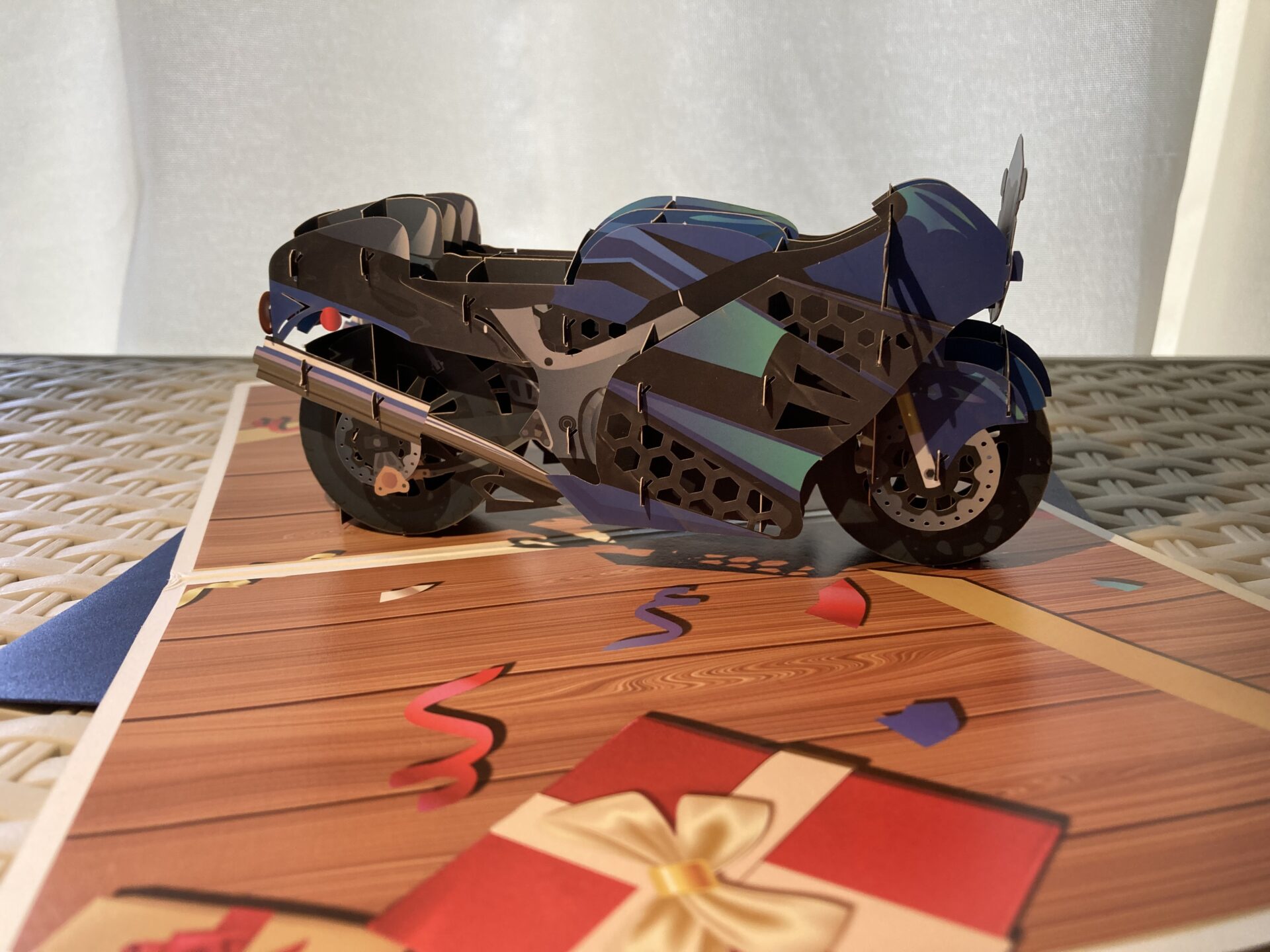 3D POP UP MOTORBIKE CARD 3D-POP-UP-MOTORBIKE-CARD.