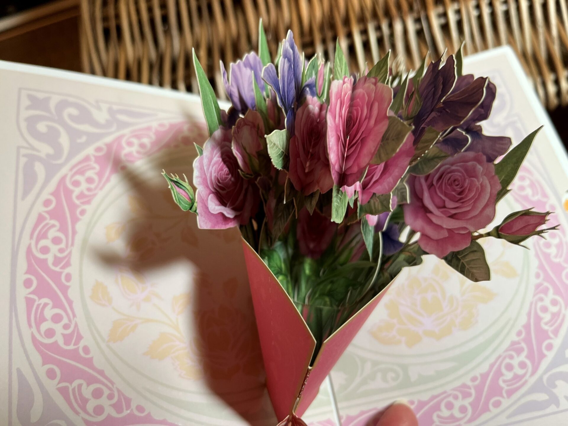 3D POP UP PINK AND PURPLE ROSES BOUQUET CARD 3D-POP-UP-PINK-AND-PURPLE-ROSES-BOUQUET-CARD