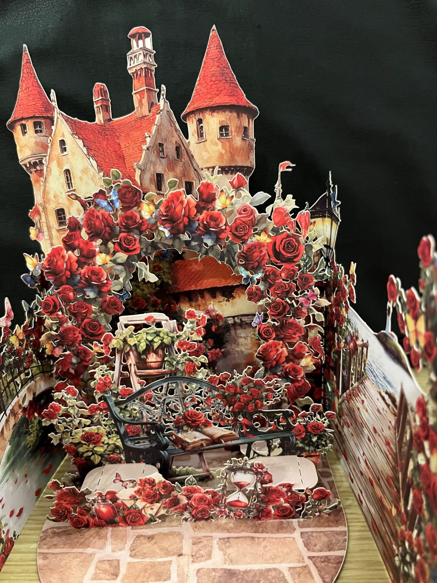 3D POP UP RED ROSES, CASTLE AND LAKE WATERCOLOUR STYLE CARD CLOSE UP 3D POP UP RED ROSES, CASTLE AND LAKE WATERCOLOUR STYLE CARD CLOSE UP
