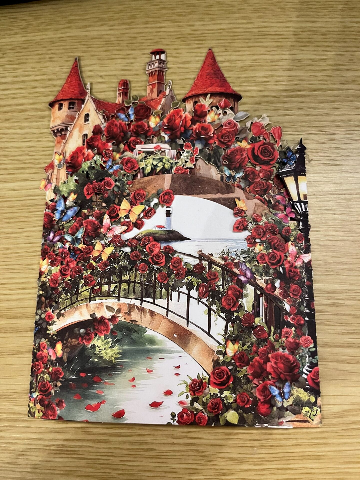 3D POP UP RED ROSES, CASTLE AND LAKE WATERCOLOUR STYLE CARD FRONT 3D POP UP RED ROSES, CASTLE AND LAKE WATERCOLOUR STYLE CARD