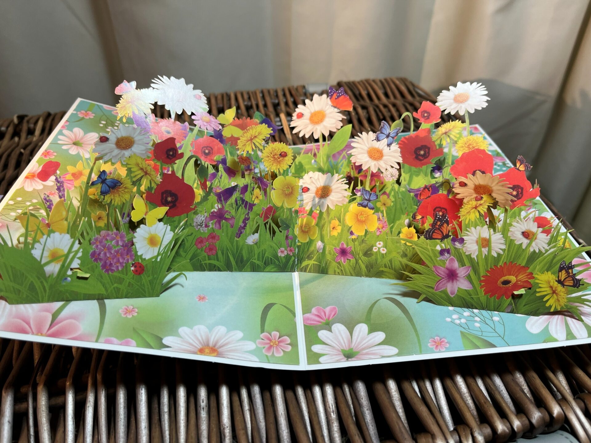 3D POP UP SUMMER MEADOW CARD 3D-POP-UP-SUMMER-MEADOW-CARD