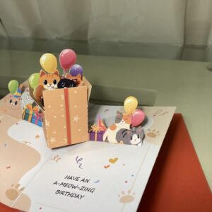 POP-UP-3D-CUTE-KITTENS-PLAYING-CARD.